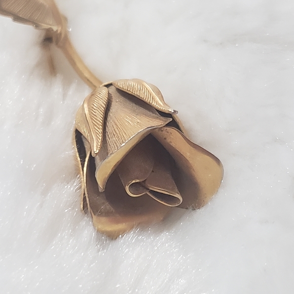Vintage Gold Tone Rose Brooch Pin - Picture 4 of 7